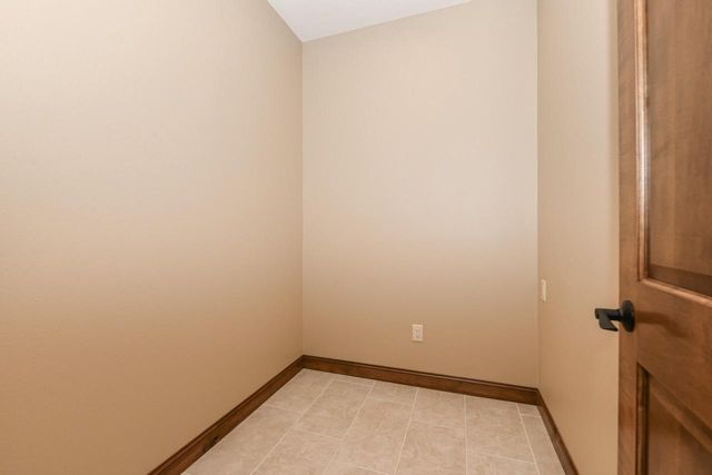 5125 Roamn WAY, Hartford, WI 53027