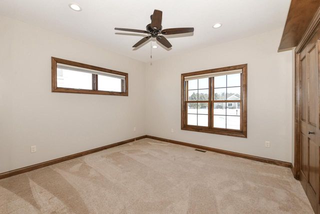 5125 Roamn WAY, Hartford, WI 53027