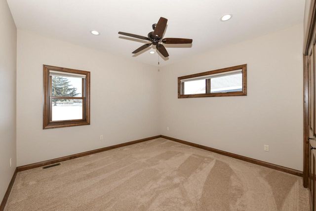 5125 Roamn WAY, Hartford, WI 53027