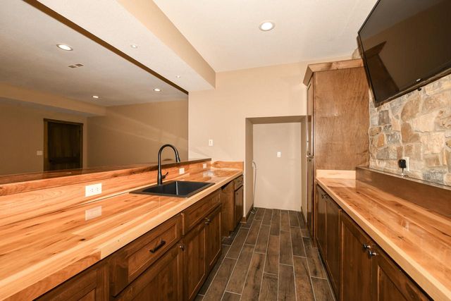 5125 Roamn WAY, Hartford, WI 53027