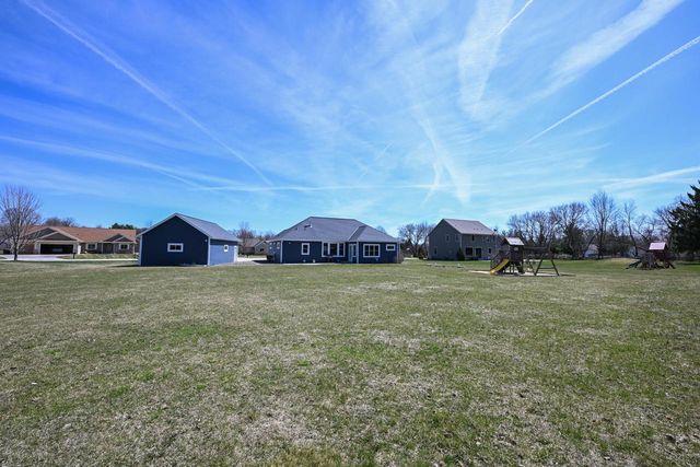 5125 Roamn WAY, Hartford, WI 53027
