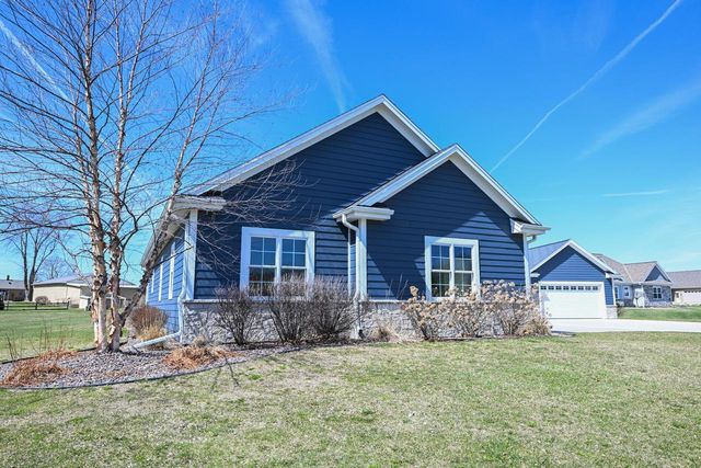 5125 Roamn WAY, Hartford, WI 53027