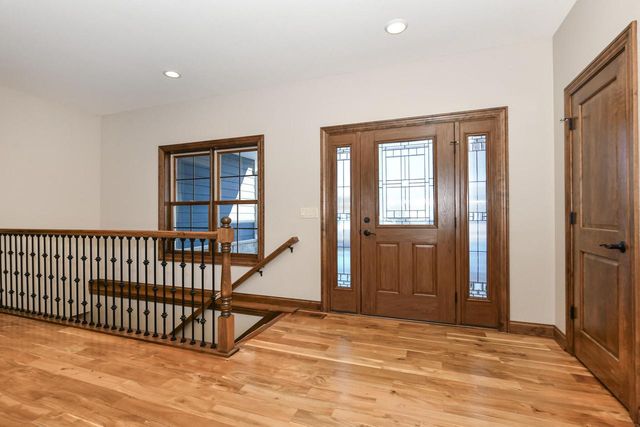 5125 Roamn WAY, Hartford, WI 53027