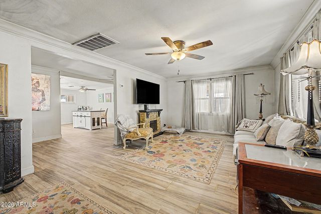 1830 E CLARENDON Avenue, Phoenix, AZ 85016