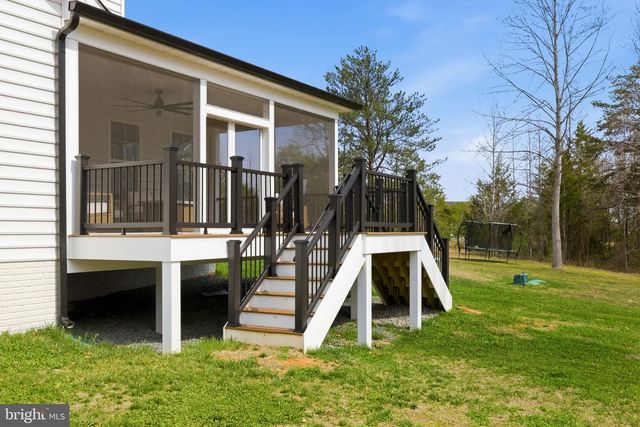 301 KINGDOM DR, Fredericksburg, VA 22406