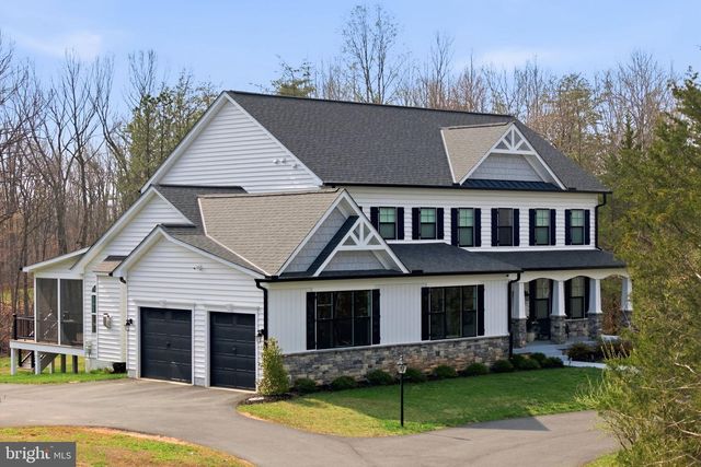 301 KINGDOM DR, Fredericksburg, VA 22406