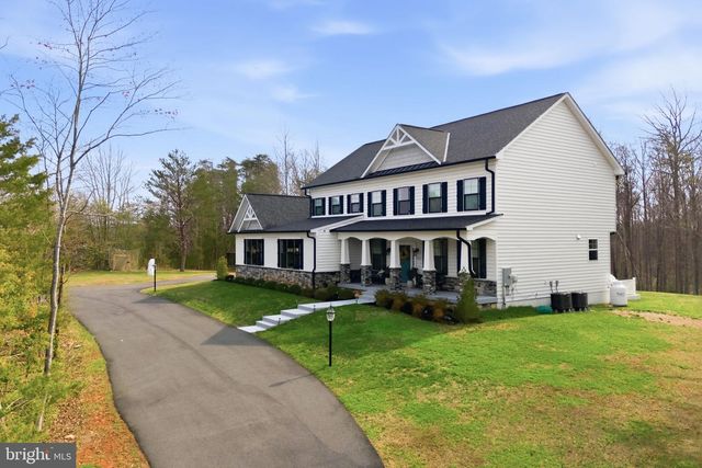 301 KINGDOM DR, Fredericksburg, VA 22406