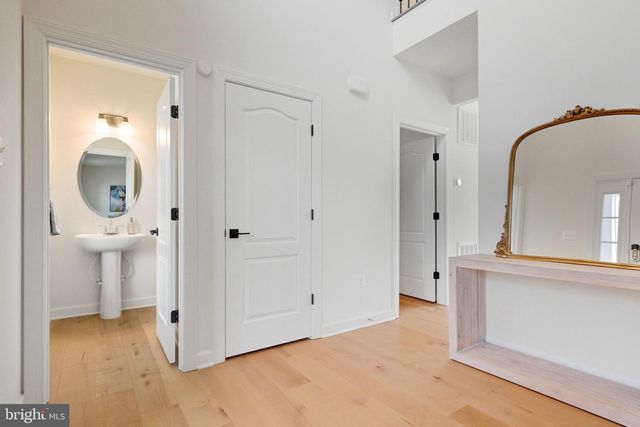 301 KINGDOM DR, Fredericksburg, VA 22406