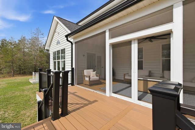 301 KINGDOM DR, Fredericksburg, VA 22406