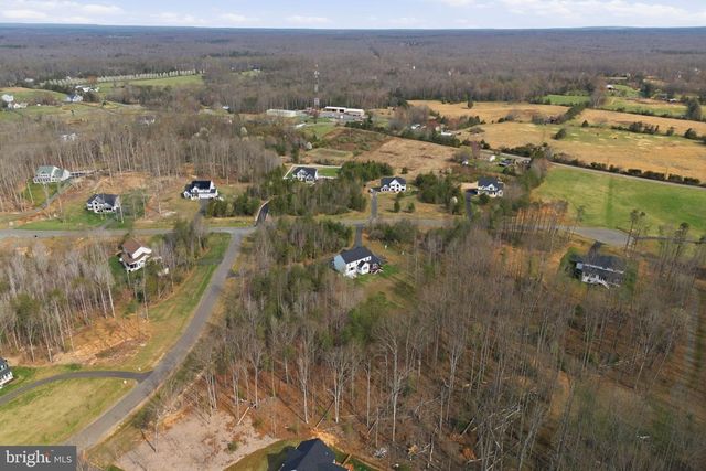 301 KINGDOM DR, Fredericksburg, VA 22406