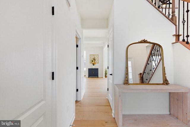 301 KINGDOM DR, Fredericksburg, VA 22406