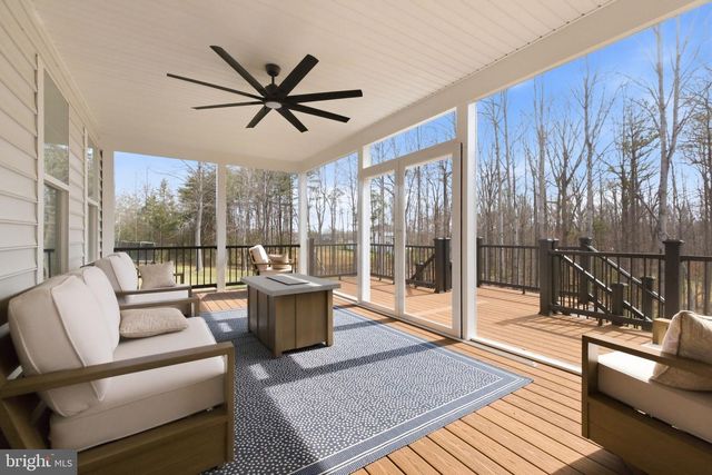 301 KINGDOM DR, Fredericksburg, VA 22406