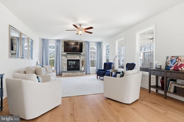 301 KINGDOM DR, Fredericksburg, VA 22406