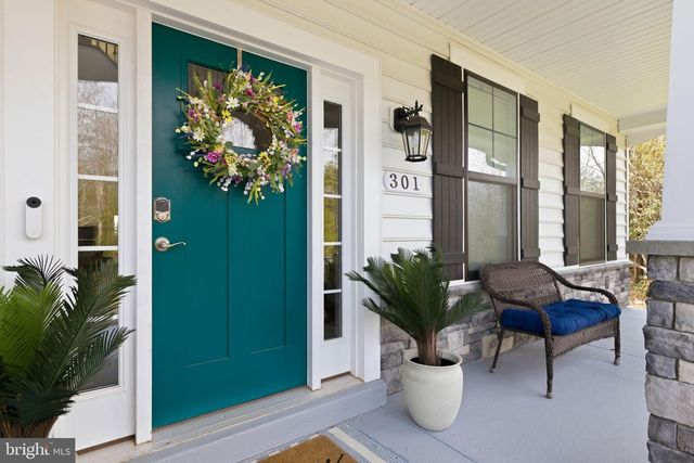 301 KINGDOM DR, Fredericksburg, VA 22406