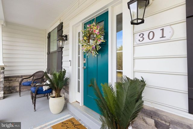 301 KINGDOM DR, Fredericksburg, VA 22406