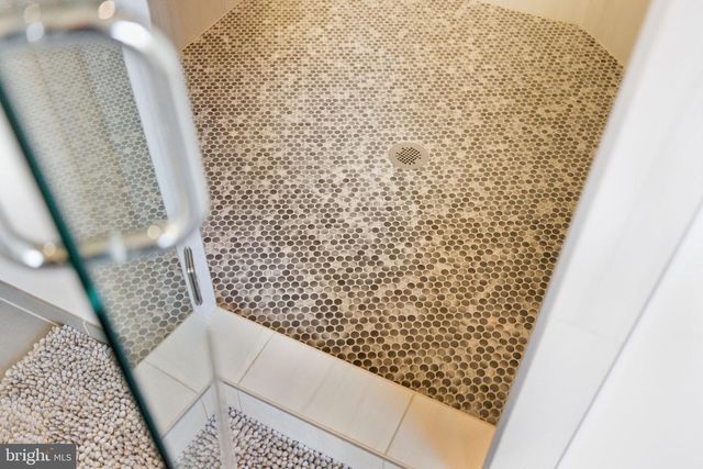 301 KINGDOM DR, Fredericksburg, VA 22406