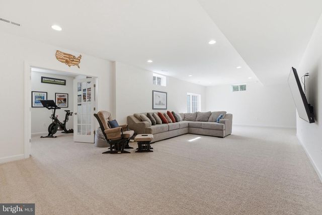 301 KINGDOM DR, Fredericksburg, VA 22406