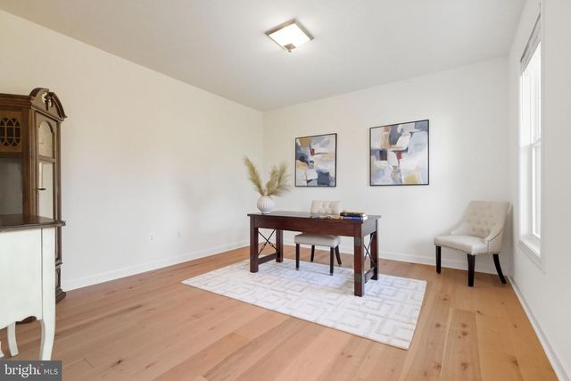 301 KINGDOM DR, Fredericksburg, VA 22406