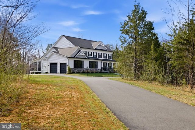 301 KINGDOM DR, Fredericksburg, VA 22406