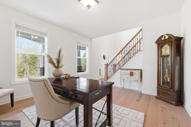 301 KINGDOM DR, Fredericksburg, VA 22406