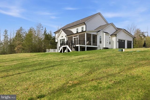 301 KINGDOM DR, Fredericksburg, VA 22406