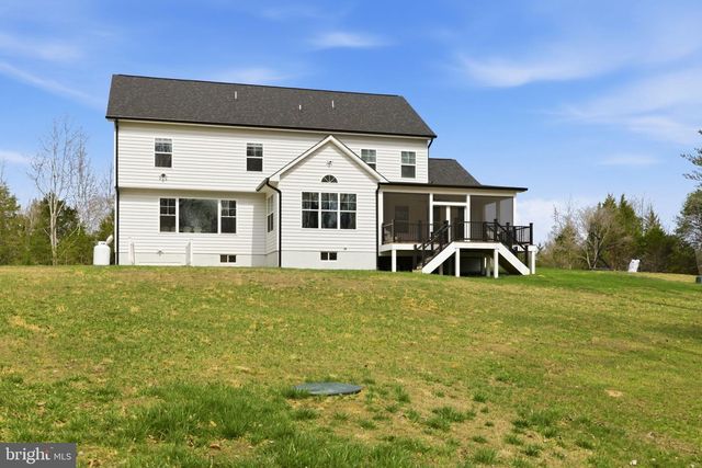 301 KINGDOM DR, Fredericksburg, VA 22406