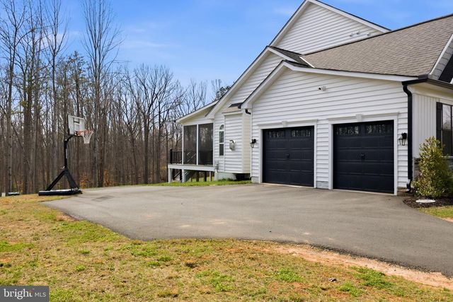 301 KINGDOM DR, Fredericksburg, VA 22406