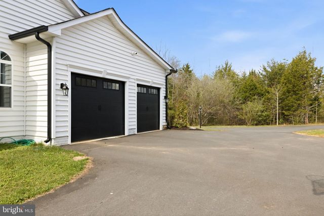 301 KINGDOM DR, Fredericksburg, VA 22406