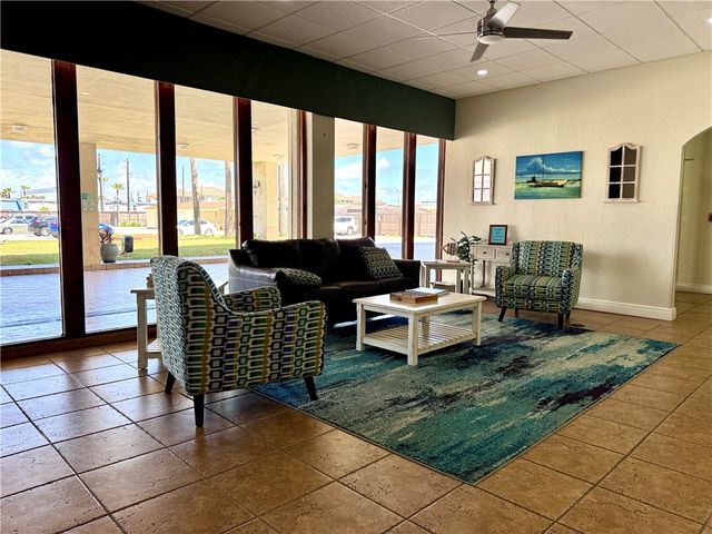 15002 Windward Dr 507, Corpus Christi, TX 78418