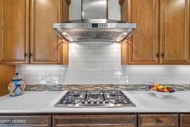 2272 E Madera Plateau Drive, Green Valley, AZ 85614