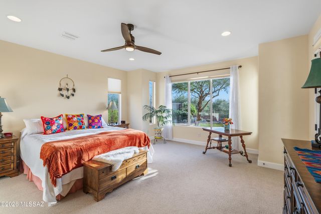 2272 E Madera Plateau Drive, Green Valley, AZ 85614