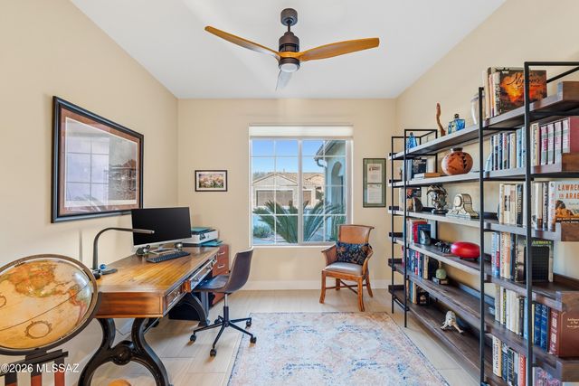 2272 E Madera Plateau Drive, Green Valley, AZ 85614