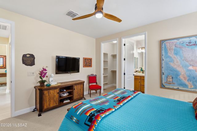 2272 E Madera Plateau Drive, Green Valley, AZ 85614