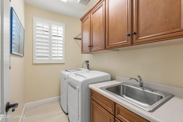 2272 E Madera Plateau Drive, Green Valley, AZ 85614