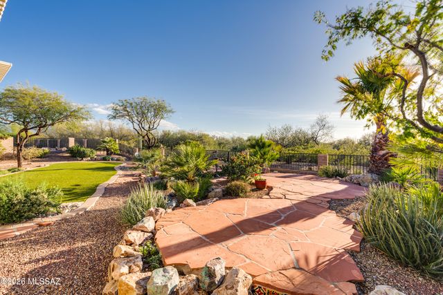 2272 E Madera Plateau Drive, Green Valley, AZ 85614