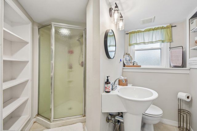 26W473 Parkway Drive, Winfield, IL 60190
