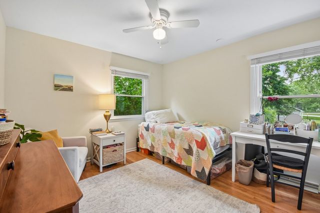 26W473 Parkway Drive, Winfield, IL 60190