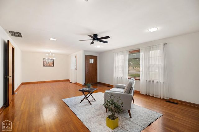 205 Central Ave, Bay, AR 72411