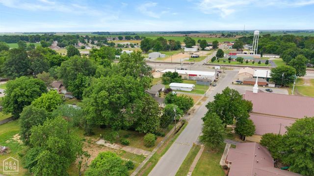 205 Central Ave, Bay, AR 72411