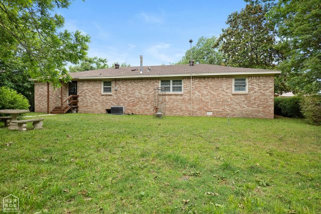 205 Central Ave, Bay, AR 72411