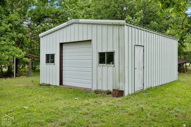 205 Central Ave, Bay, AR 72411