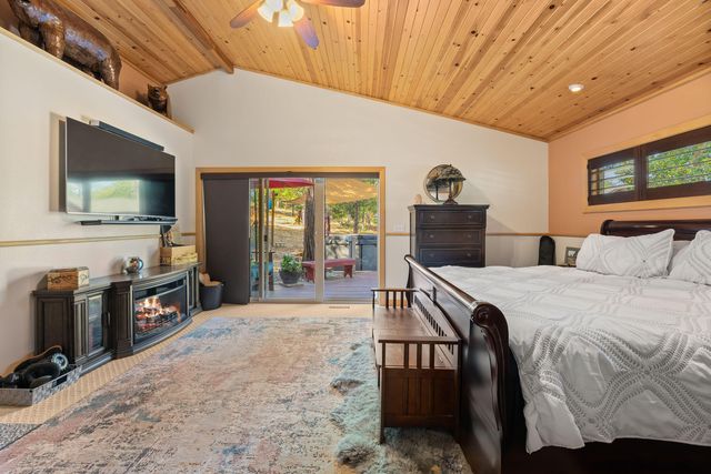 357 El Conejo Drive, Grants Pass, OR 97526