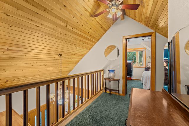 357 El Conejo Drive, Grants Pass, OR 97526