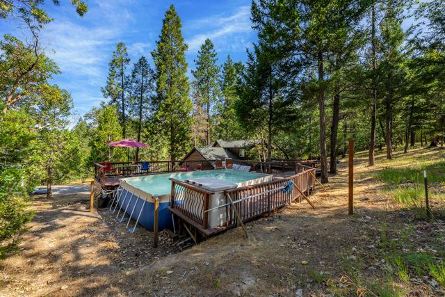 357 El Conejo Drive, Grants Pass, OR 97526