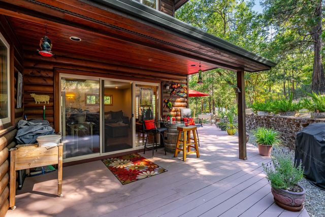 357 El Conejo Drive, Grants Pass, OR 97526