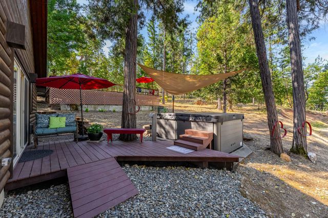 357 El Conejo Drive, Grants Pass, OR 97526