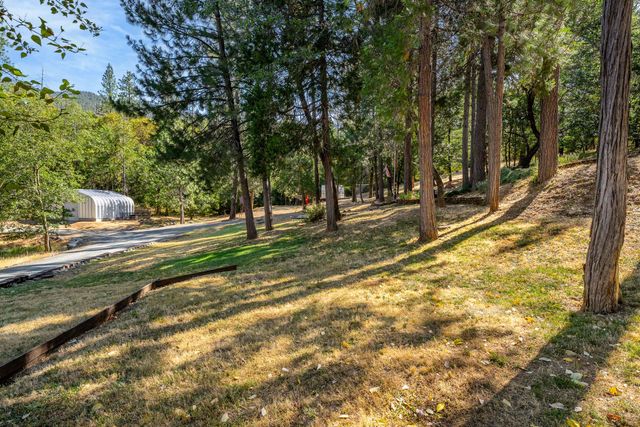 357 El Conejo Drive, Grants Pass, OR 97526