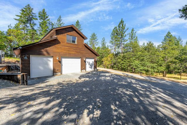 357 El Conejo Drive, Grants Pass, OR 97526