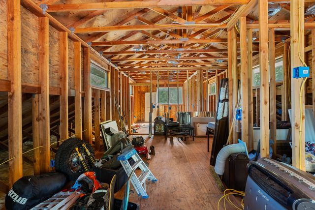 357 El Conejo Drive, Grants Pass, OR 97526