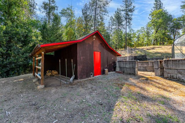 357 El Conejo Drive, Grants Pass, OR 97526